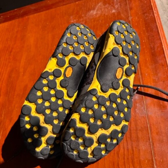 New Balance Minimus Vibram Men’s Size 10.5 - Used Good Condition - Picture 3 of 4